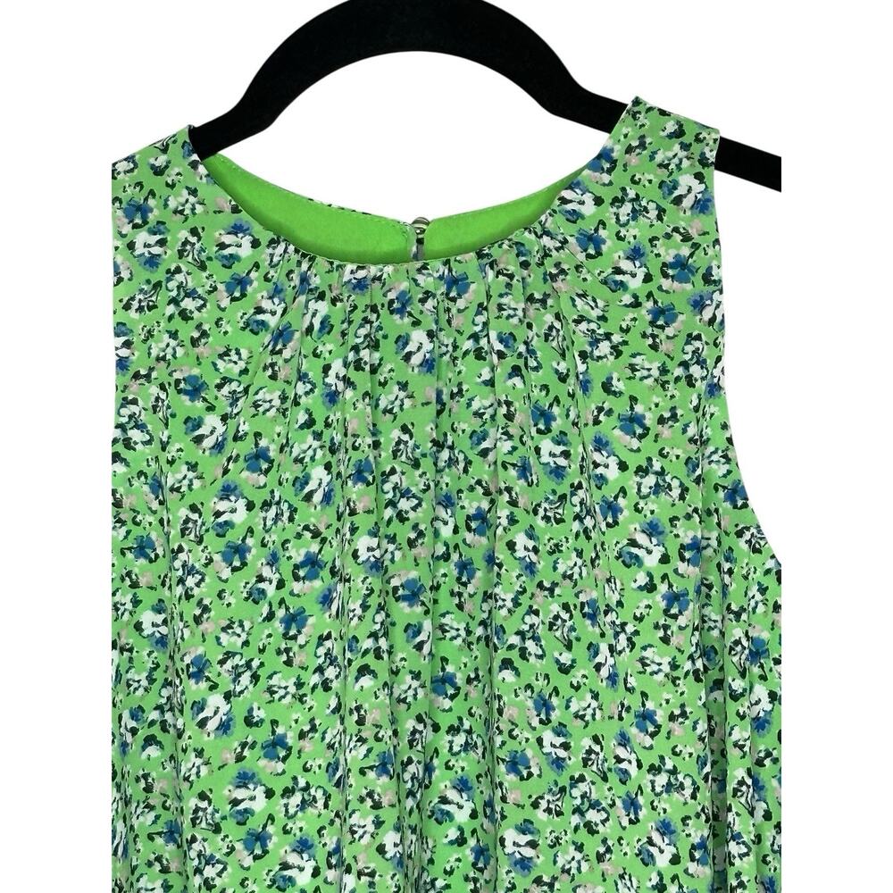NWOT Vince Camuto Womens Classic Escape Blouse Med Ditsy Floral Feminine Green - Picture 2 of 10